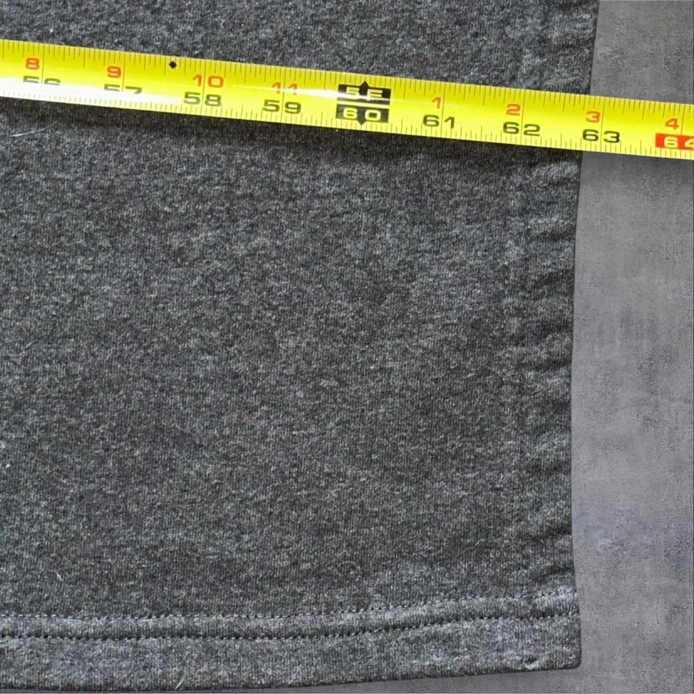 V for Vendetta Logo Throw Blanket – Independent Trading Company –‎ Gray Fleece